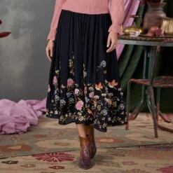 Romantic Roses Skirt 7 Romantic Roses Skirt -Abigail Fashion Store 0a0e32bd d38d 4096 9d8e 56d8cf6e16f0