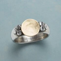 Golden Offering Ring -Abigail Fashion Store 2f3fefab 8dac 4074 8ebd a3941496615e