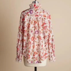 Wilde Flowers Top, Petite -Abigail Fashion Store 37e0cf28 fc65 4a70 b259 a4da6fd73f68