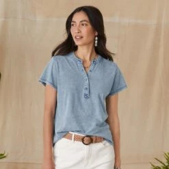 I Luv Henley Tee -Abigail Fashion Store 4cc41724 dfca 47c2 9971 32cd495d0e94