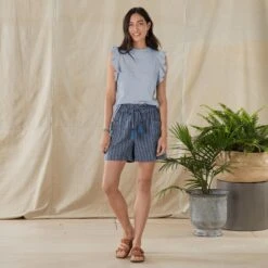 Uptown Tee -Abigail Fashion Store 5be2d4ee a179 4bb0 8b35 81335e8440c3