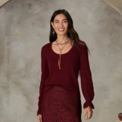 Faustine Sweater, Petite -Abigail Fashion Store 6ee6f436 8786 49a0 aafd 3fc096fbea62