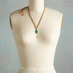 Handcarved Leaf Necklace 8 Handcarved Leaf Necklace -Abigail Fashion Store 8974d5e8 3d94 4420 9600 fbe81469006d