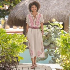 Roxie Midi Dress - Petites 14 Roxie Midi Dress - Petites -Abigail Fashion Store 9316ce19 a529 4afd a2a8 a93ca765221f