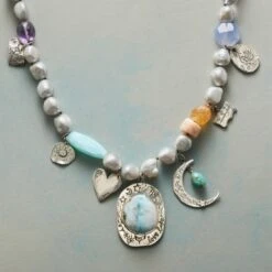 Beautiful Days Necklace -Abigail Fashion Store b238b07f 8ba3 42ce 9e6a 65ccccf7d5a6