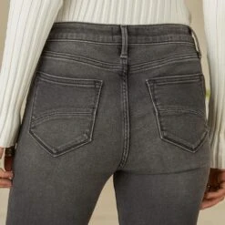 Wyatt Classic Flare Jean -Abigail Fashion Store c49fbd58 58a0 4243 b7c0 b04e3c80f389