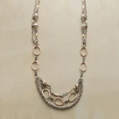 Essentially Perfect Necklace -Abigail Fashion Store cc8a38f9 b8b2 4bc6 83f0 9083703a762f