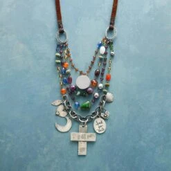 Field Of Flowers Necklace -Abigail Fashion Store edf2324a d8d7 4f03 b1db f74dd72b1303